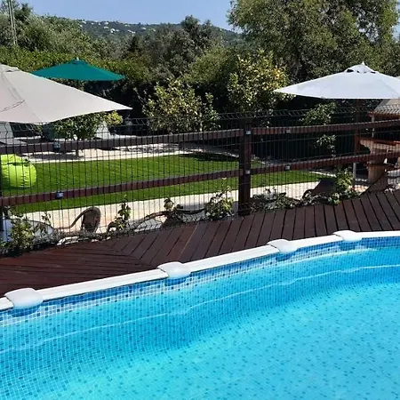 Bed & Breakfast Aprahouseloule Loule
