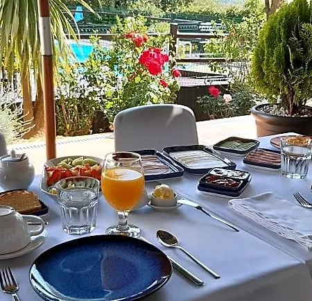Bed and Breakfast Aprahouseloule Λουλέ