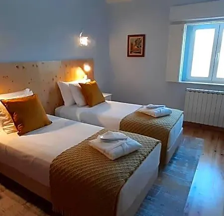 Aprahouseloule Bed and Breakfast 4*
